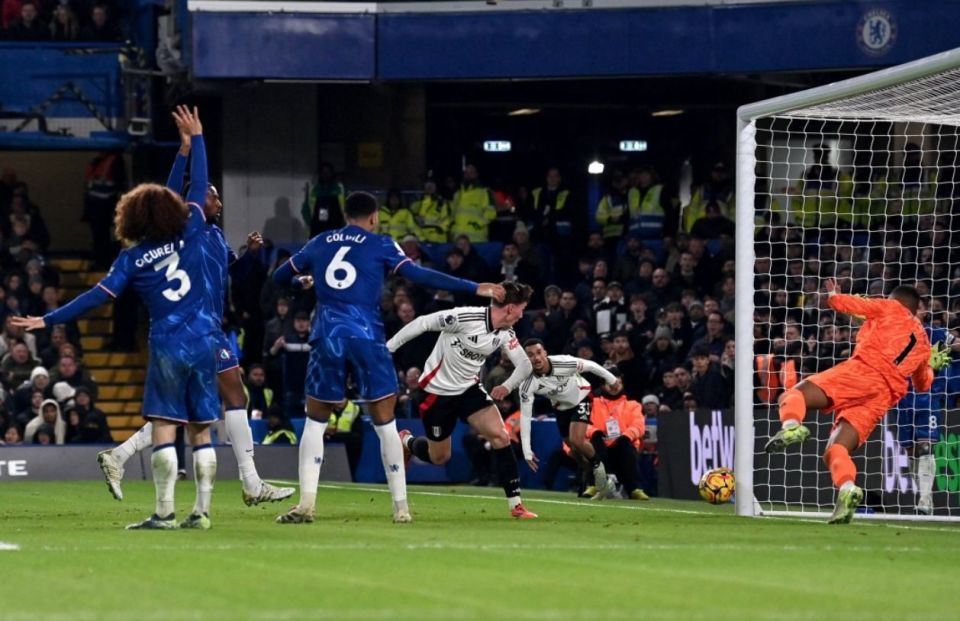 剑南春｜十人曼联3-2逆转伊镇，菲洛吉恩双响，马奎尔建功