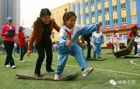 欧冠 客场两度落后终场补时绝杀 皇马3比2胜曼市占先机