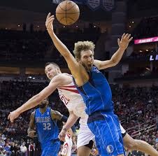 上线12天，《拂晓》声明“从未举报同行”，相关负责人解释渊源